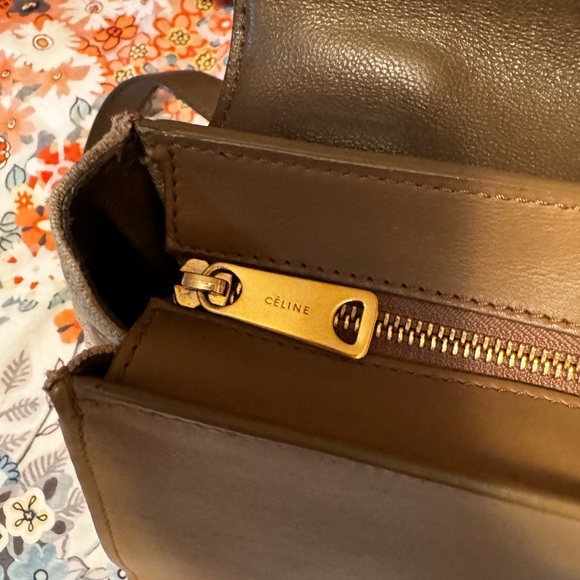 Celine Grey Leather/Canvas Trapeze Medium purse. Authenticated - Picture 8 of 14